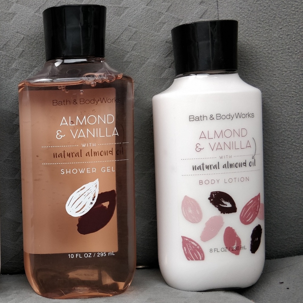 Brand new 2 Bath & body works shower gel & lotion